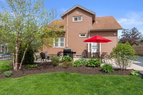 Gorgeous Downtown Bungalow, Walk Everywhere!!!