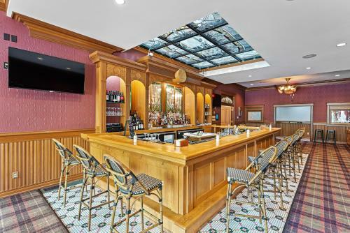 The Audubon Hotel And Event Venue