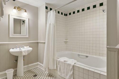 The Audubon Hotel And Event Venue