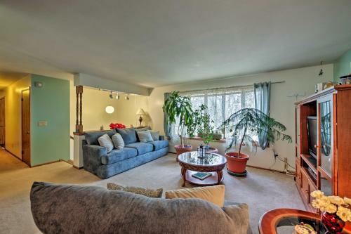 Mcfarland Home Near Lakes - 4 Mi To Madison!