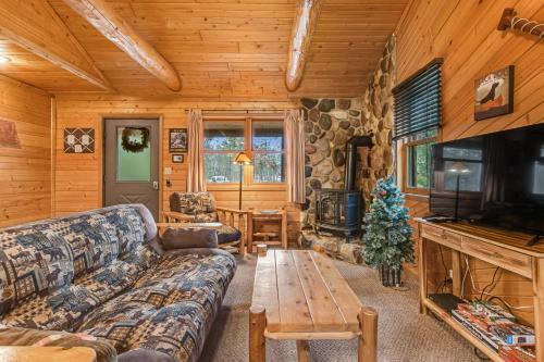 Luxe Lodge & Cabins III