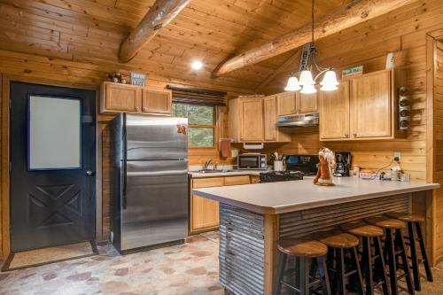 Luxe Lodge & Cabins III