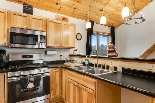 Luxe Lodge & Cabins
