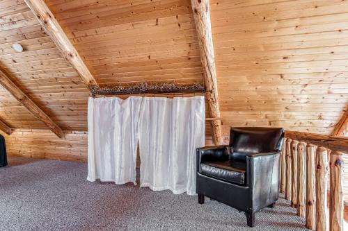 Luxe Lodge & Cabins