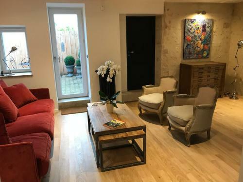 Hostal Chambres D'h�tes Saint Jean