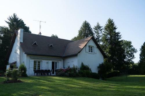 Grande Villa En Plein Coeur Du Parc Du Perche