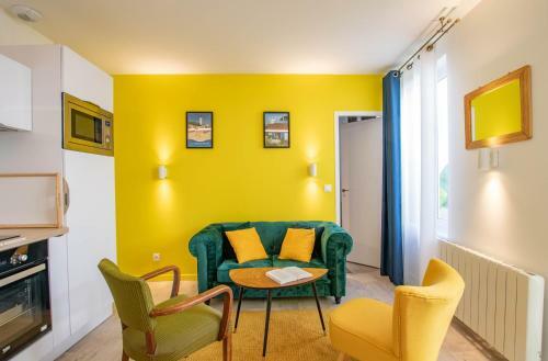 Apartamento Le Jaune Vend�e - T2 Renov� - Terrasse - Calme