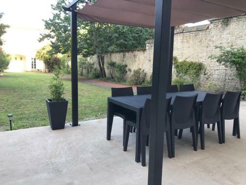 Villa Donna Jacuzzi Jardin Billard Centre La Br�che