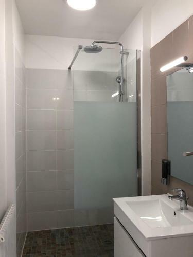 Villa Donna Jacuzzi Jardin Billard Centre La Br�che