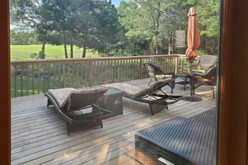 Exceptional Home With Deck About 3 Miles To Sand Valley