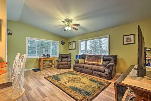 Pet-friendly Oxford Getaway With Yard And Grill!