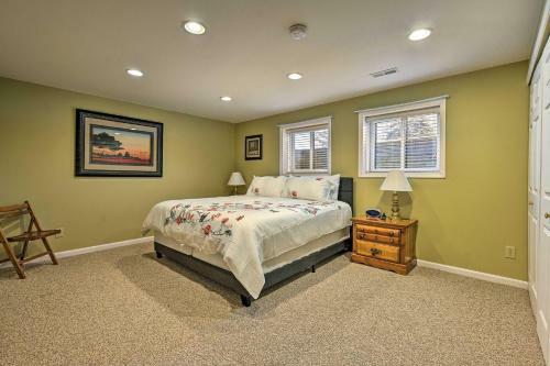 Pet-friendly Oxford Getaway With Yard And Grill!
