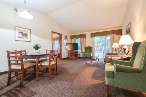Hotel Four Seasons Island Resort