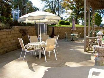 The Hill House Bed & Breakfast