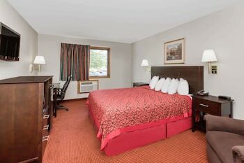 Hotel Days Inn & Suites Des Moines Airport
