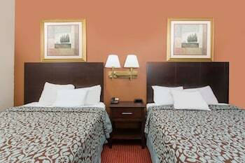 Hotel Days Inn & Suites Des Moines Airport