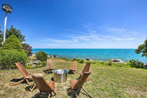 Luxe Waterfront Home On Lake Michigan With Deck
