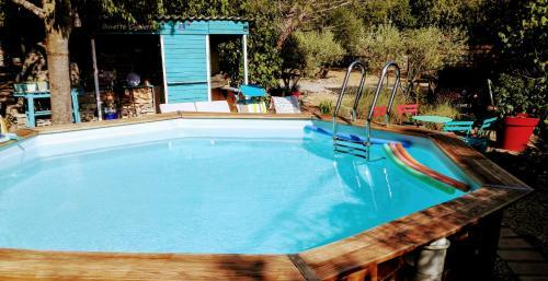 Bed & Breakfast N�mes En Garrigues