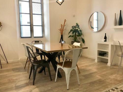Apartamentos Feel@home Nemausus � Le 4 �