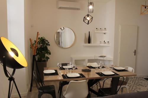 Apartamentos Feel@home Nemausus � Le 4 �