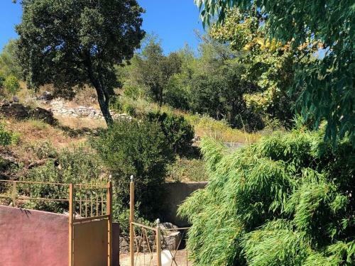 Jolie Annexe Du Mas Dans Le C?ur de La Garrigue N�moise
