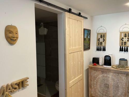 Jolie Annexe Du Mas Dans Le C?ur de La Garrigue N�moise