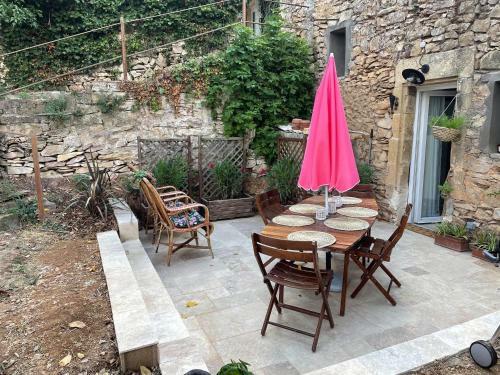 Jolie Annexe Du Mas Dans Le C?ur de La Garrigue N�moise