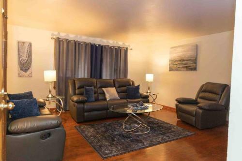 Apartamento Nice Three Bedroom Rental Unit Free Parking & Wifi