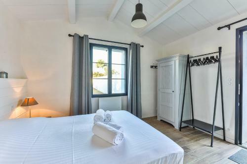 Jolie Maison Avec Piscine Et D�pendance