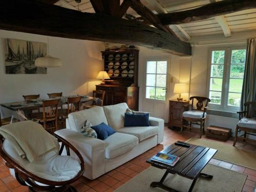 Maison L'herbaudi�re, 5 Pi�ces, 8 Personnes - Fr-1-224b-6