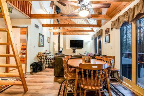 Looney Bin Cabin