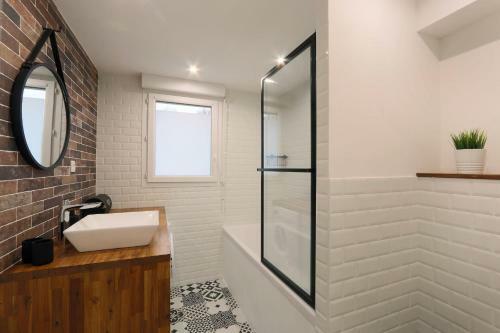Modern And Bright Apartment Near Tours