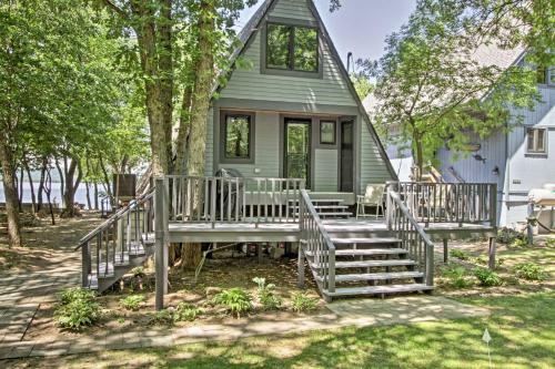 Lakefront Lake Pepin Cottage With Deck-steps To Beach