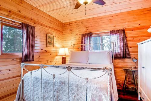 Bucky's Pineisle Retreat