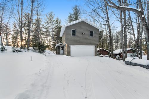 Cabin On The Loop
