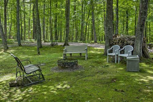 House On 10 Acres Overlooking Chippewa River!