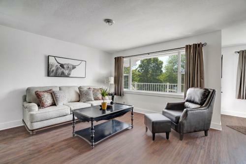 Villa Cedar Point Retreat