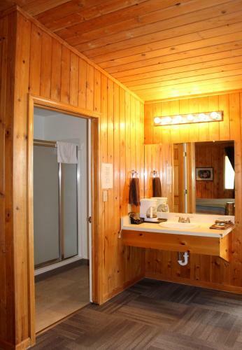 Posada Boulder Inn