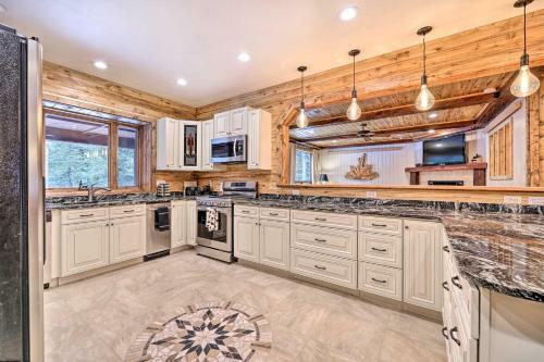 Alpine Home With Grill Less Than 2 Mi To Greys River!