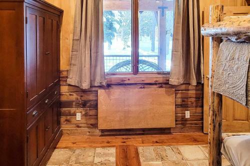 Alpine Home With Grill Less Than 2 Mi To Greys River!