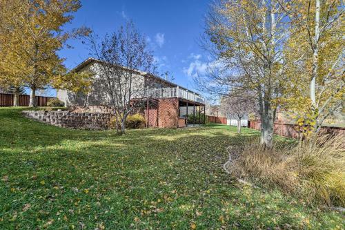 Outdoor Enthusiasts Retreat With Hot Tub, Deck