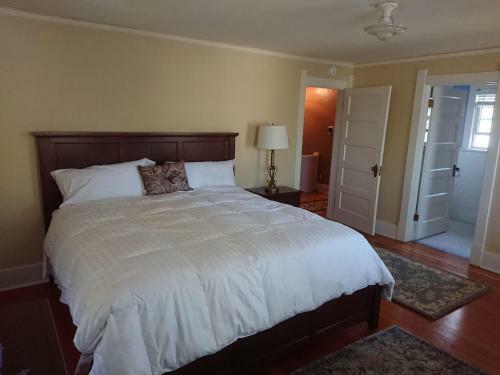 Villa Governors Home