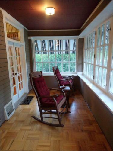 Villa Governors Home