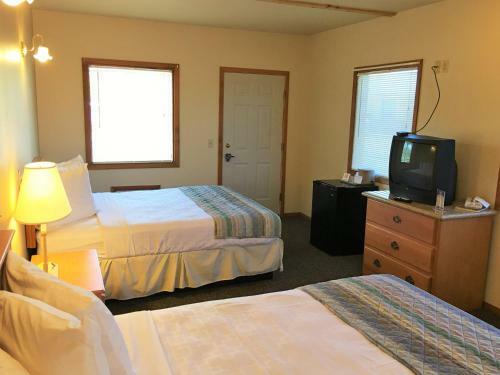 Motel Western 6 Gun