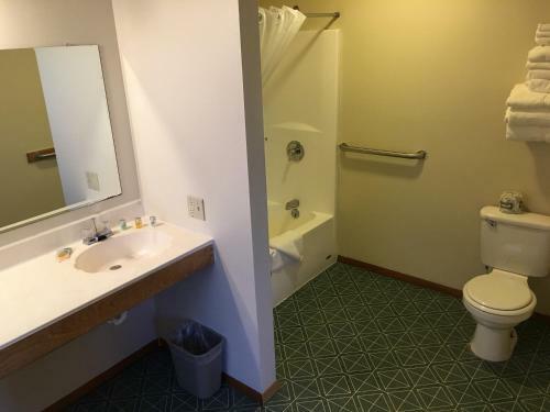 Motel Western 6 Gun