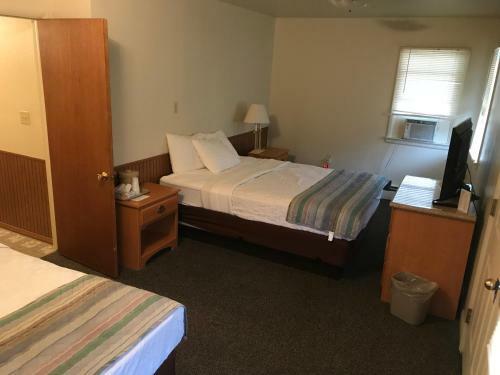 Motel Western 6 Gun