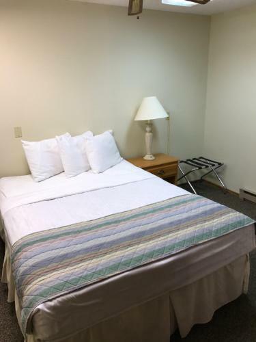 Motel Western 6 Gun