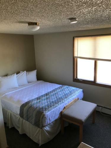 Motel Western 6 Gun
