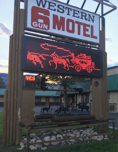 Motel Western 6 Gun