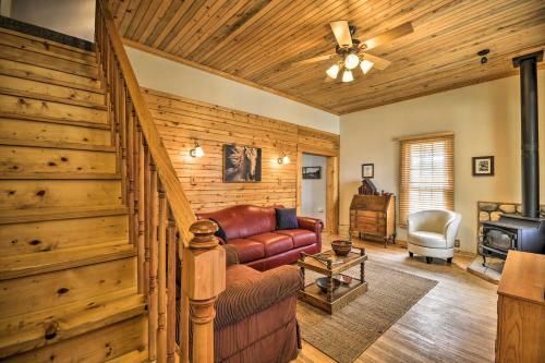 Pet-friendly Cody Home - Walk To Main Street!